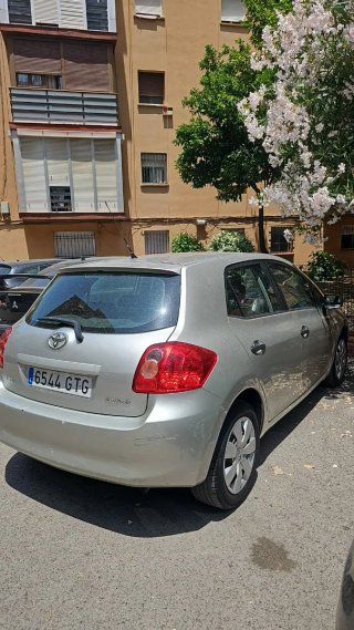 Toyota Auris 2010