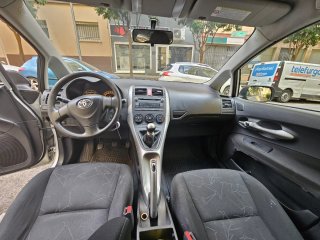 Toyota Auris 2010