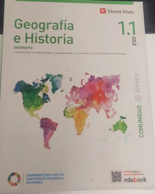 Lote Libros 1ESO Revuela. Casi nuevos. 140€