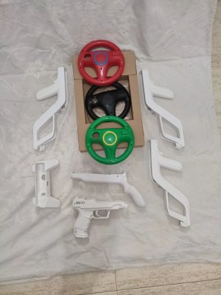Nintendo Wii Mario Kart + 156 juegos+ accesorios