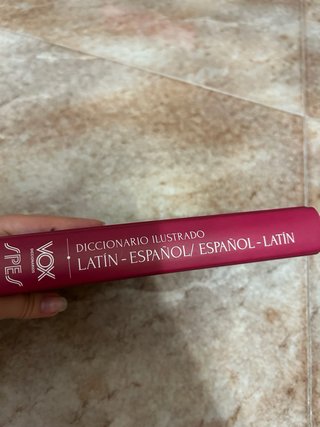 Diccionario ilustrado latín-español/ español-latín