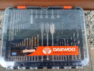 Caja de brocas Daewoo 100 piezas