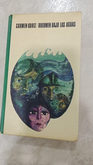 Duermen bajo las aguas