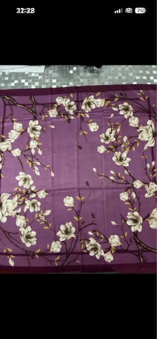 Foulard con fiori di magnolia