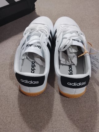 Adidas TOKYO Talla 39 Blancas