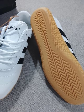 Adidas TOKYO Talla 39 Blancas