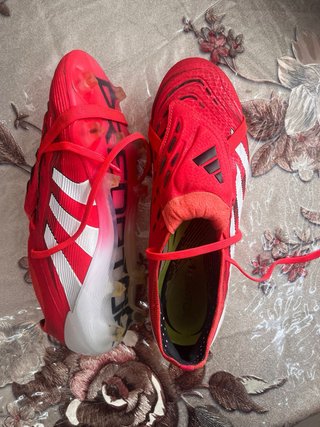 Botas de fútbol Adidas Predator Rojas