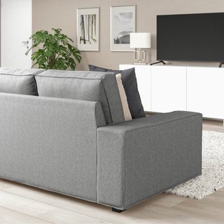 Sofá 3 plazas gris con reposapiés