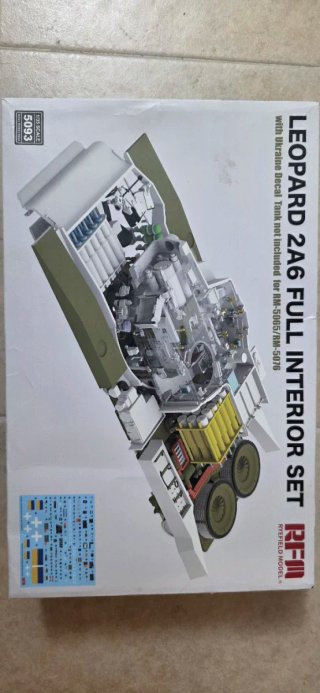 Maqueta 1/35 ryefield model Leopard 2A6 Tanque Bat