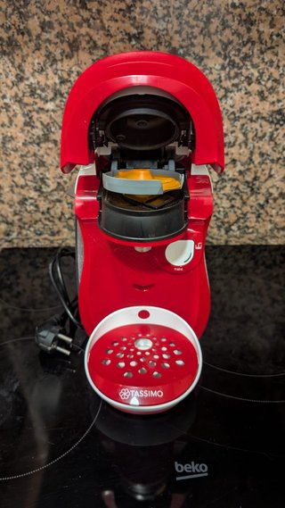 Cafetera Tassimo Bosch 0.7L Roja y Blanca