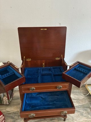 Mueble auxiliar madera antiguo (de cubertería)