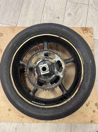 Rueda Trasera Yamaha R6 2005