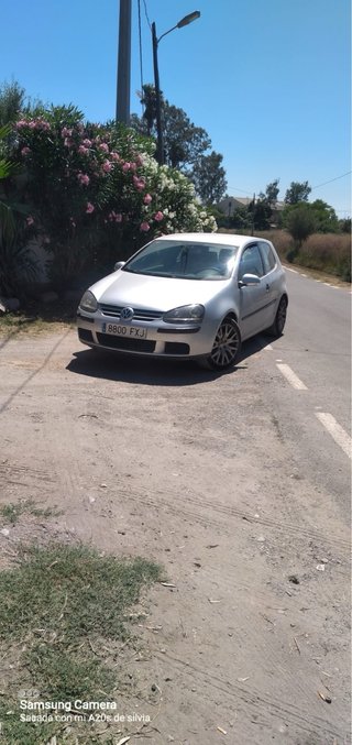 Volkswagen Golf 2004