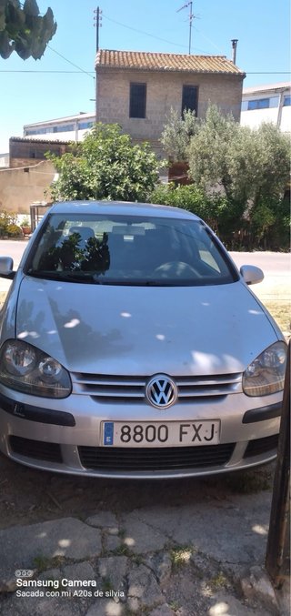 Volkswagen Golf 2004