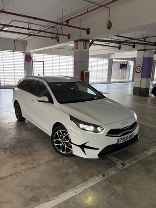 Kia Ceed Tourer 2022 1.6 CRDi MHEV 136 CV