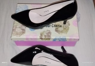 Zapatos de tacón Colour Chewie negros talla 42