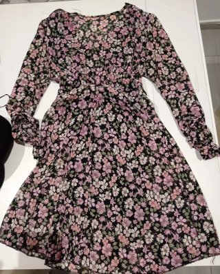 Abito floreale nero e rosa