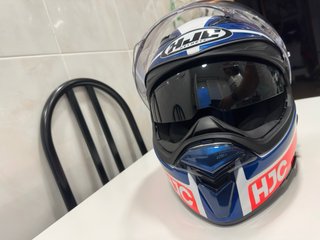 Casco HJC F70