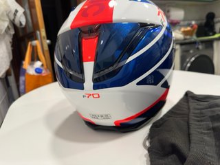 Casco HJC F70