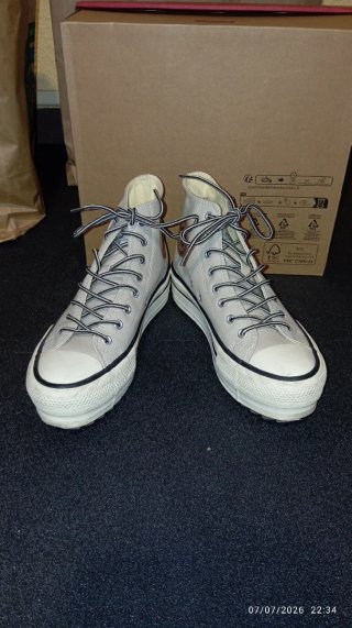 Zapatos Victoria Beige/Blanco Talla 36