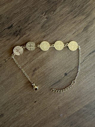 Pulsera Dijes San Benito Dorada