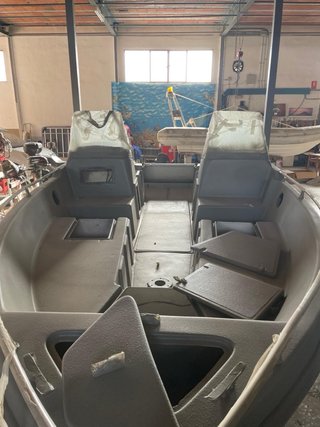 Barco Ultramar 570 VENDO SOLO EL CASCO SIN MOTOR