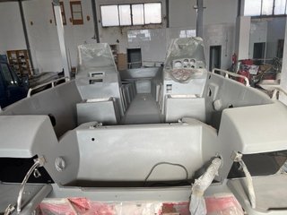 Barco Ultramar 570 VENDO SOLO EL CASCO SIN MOTOR