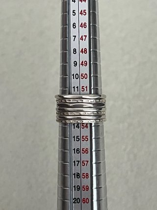Anillo de plata con cadena y bolita
