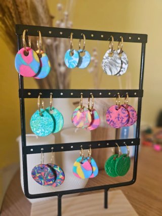 Pendientes artesanales multicolor