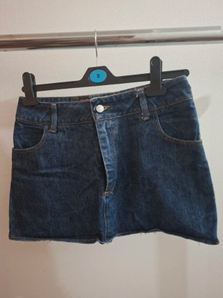 Falda vaquera azul talla S