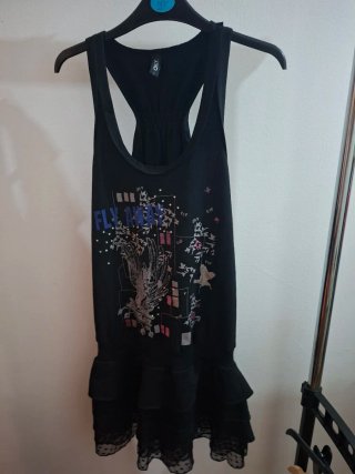Vestido negro ONLY con volantes
