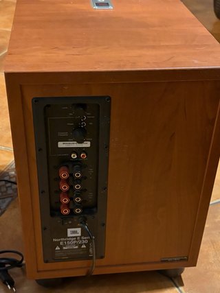 Altavoces JBL Nothridge E Series 3.1
