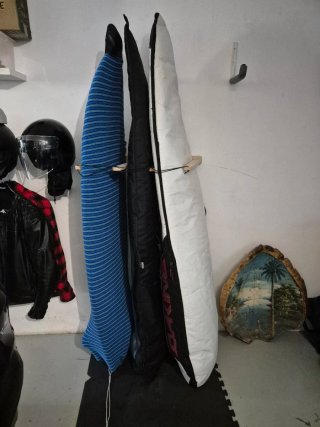 Rack, soporte para tablas de surf de madera