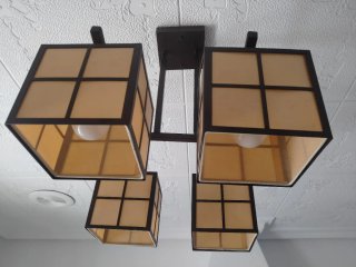 Lámpara de techo cuadrada beige y negra