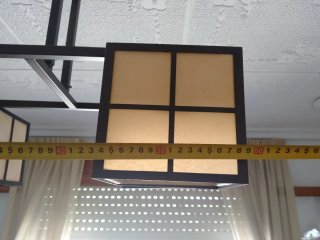 Lámpara de techo cuadrada beige y negra