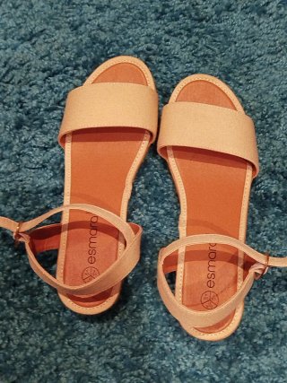 Sandalias Smara Beige Mujer Cuña Mediana