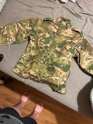 Ropa de Airsoft talla S y Botas Airsoft Talla 43