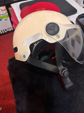 Casco Scooter Beige con Visera