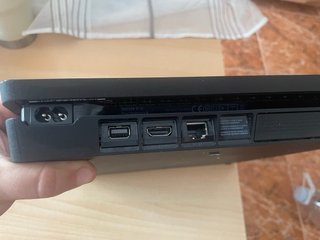 Play 4 500GB + 2 mandos