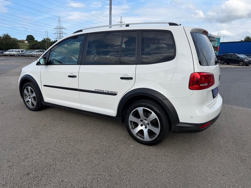 Volkswagen Touran 2.0 TDI Sport 2014, foto 3