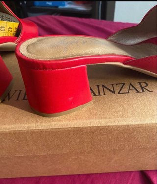 Sandalias de piel rojas