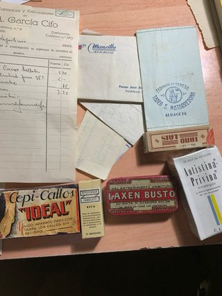 Lote Antiguo Farmacia: Roter, Laxen Bus, ect