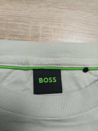 Camiseta BOSS Beige Logo Grande