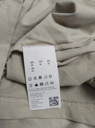 Camiseta BOSS Beige Logo Grande