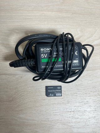 Sony PSP 2004 Nero | Caricatore e Custodia