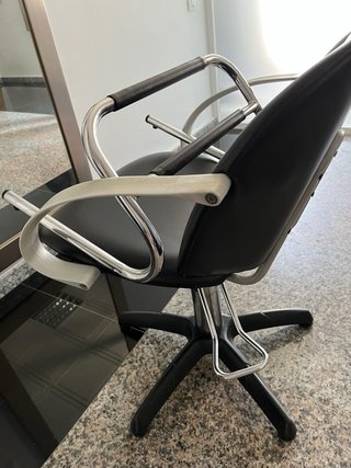 Tocador peluquería espejo y silla