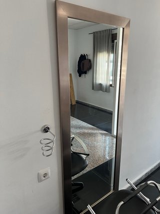Tocador peluquería espejo y silla