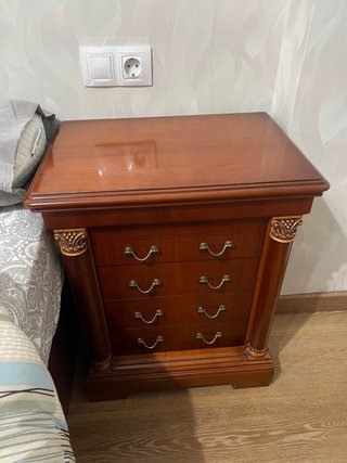 Juego de dormitorio 1 armario 2 mesillas 1 cómoda