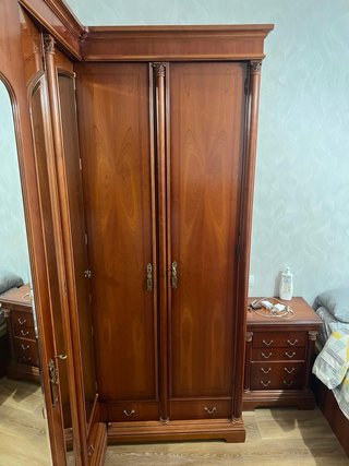 Juego de dormitorio 1 armario 2 mesillas 1 cómoda