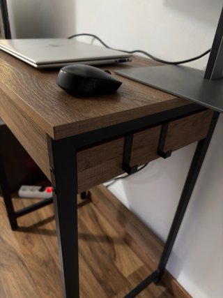 Escritorio madera y metal con cajón